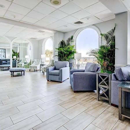 شاطئ ميرتل Royal Retreat-Amazing View-King Bed-1 Bedroom-Full Kitchen-Free Parking-Self Check-In المظهر الخارجي الصورة