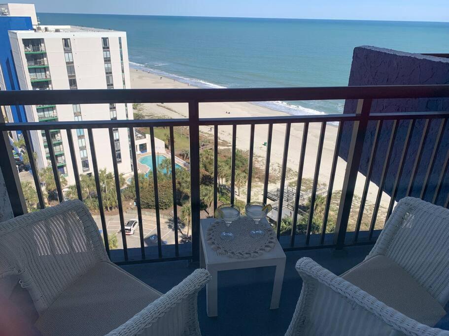شاطئ ميرتل Royal Retreat-Amazing View-King Bed-1 Bedroom-Full Kitchen-Free Parking-Self Check-In المظهر الخارجي الصورة