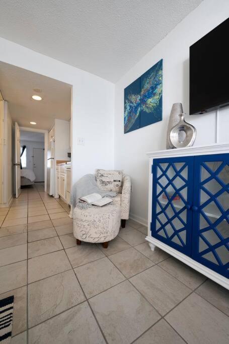 شاطئ ميرتل Royal Retreat-Amazing View-King Bed-1 Bedroom-Full Kitchen-Free Parking-Self Check-In المظهر الخارجي الصورة