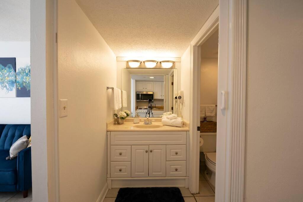 شاطئ ميرتل Royal Retreat-Amazing View-King Bed-1 Bedroom-Full Kitchen-Free Parking-Self Check-In المظهر الخارجي الصورة